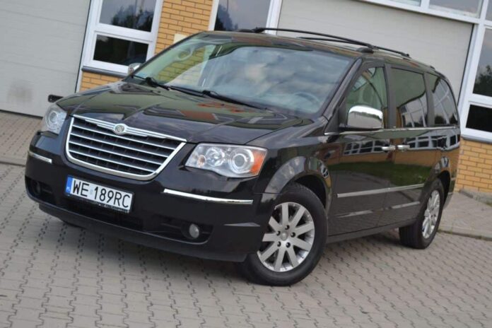 Wynajem vana z kierowcą w Warszawie